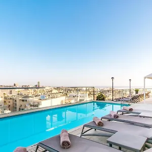 https://the-victoria-hotel.hotelssaintjulians.com