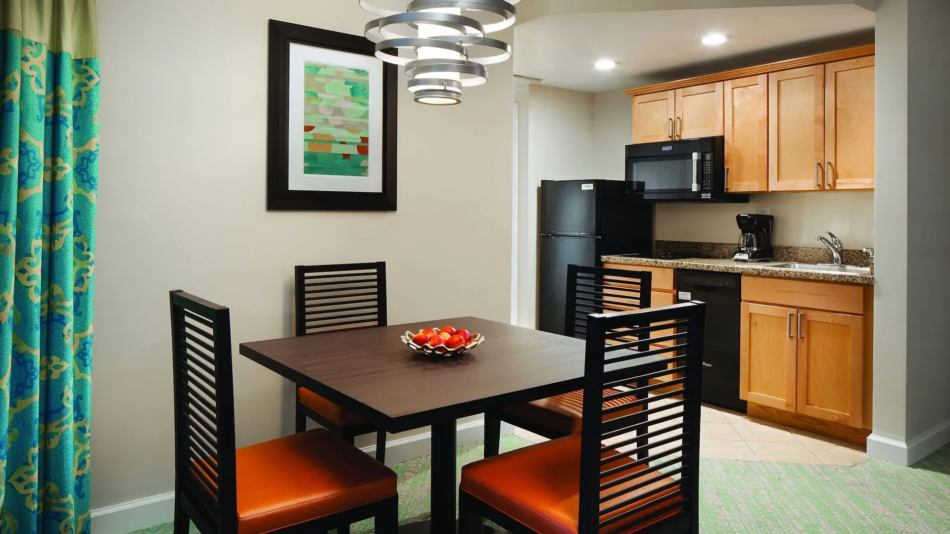 Harborside Resort & Vacation Rentals At Atlantis Nassau