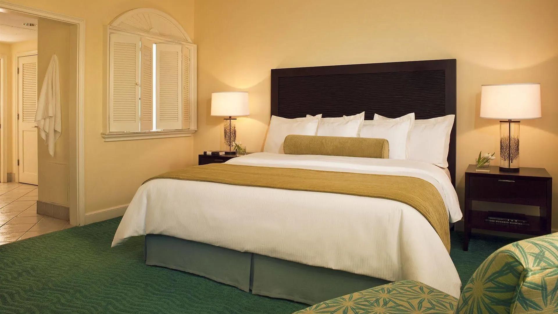 Harborside Resort & Vacation Rentals At Atlantis Nassau