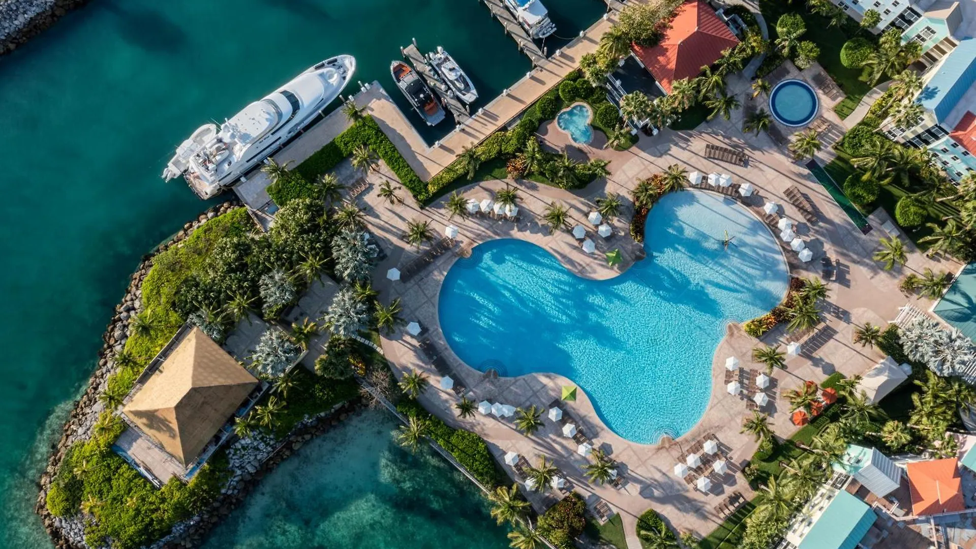 Harborside Resort & Vacation Rentals At Atlantis Nassau 4*,